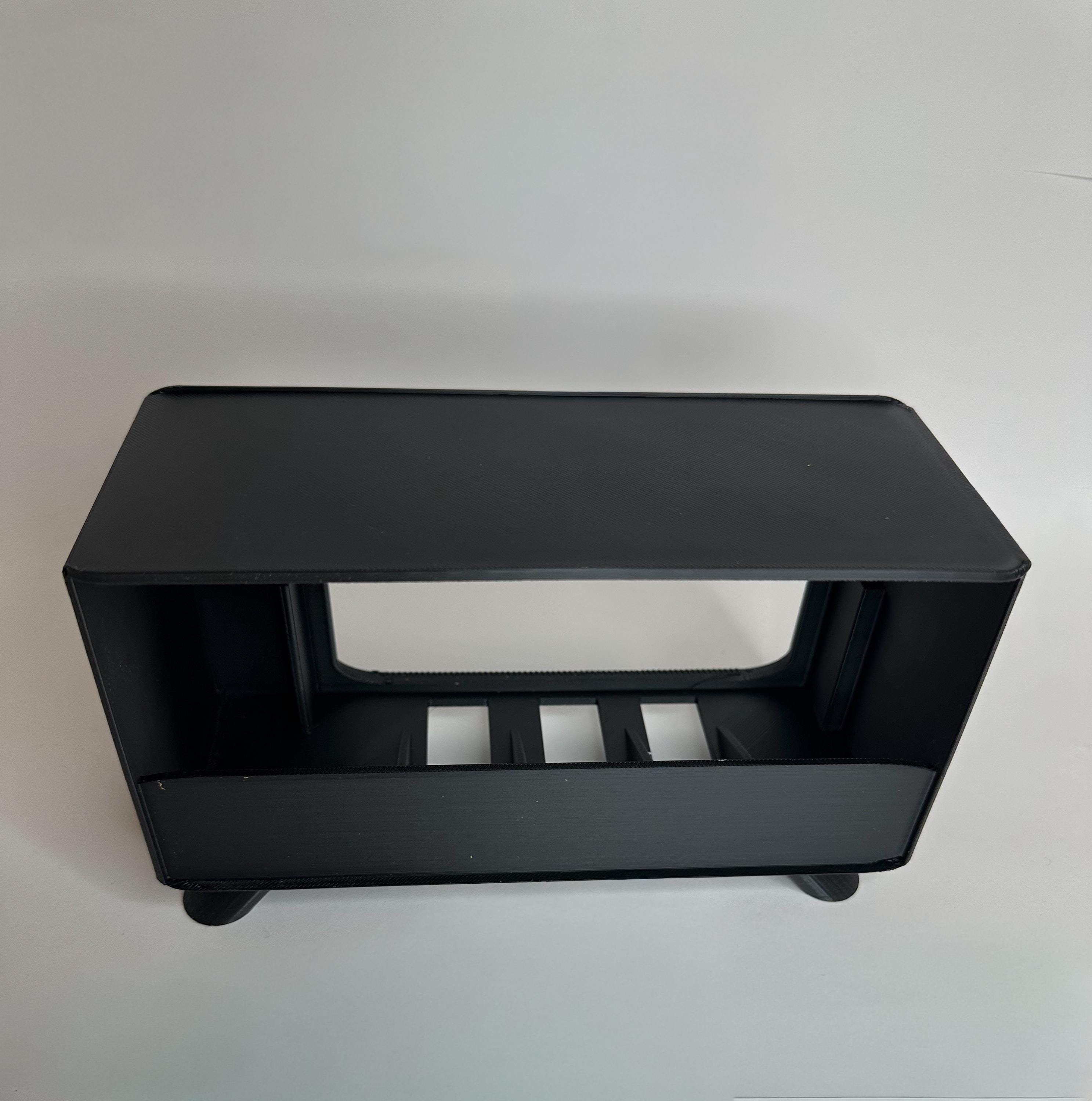 Echo show 5 stand. Retro TV