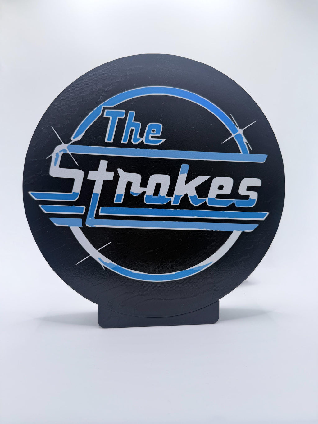 Lamp inspired by the strokes